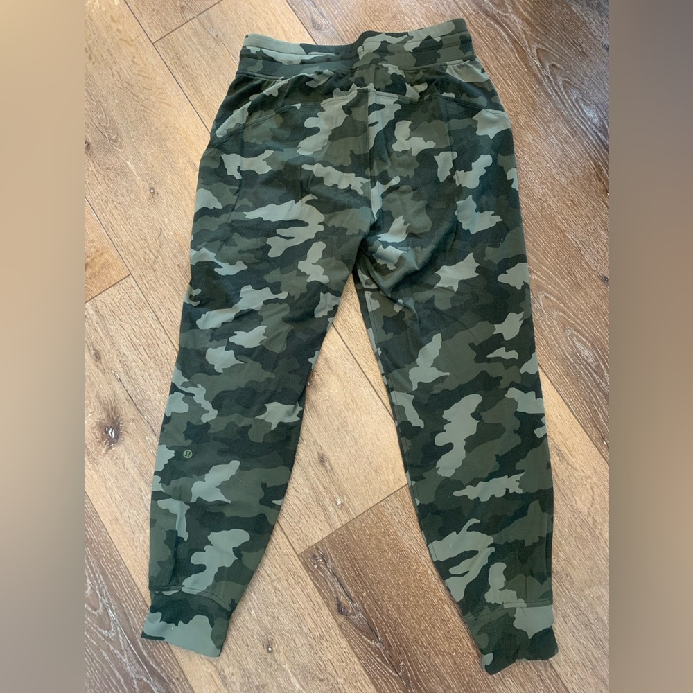 Lululemon ready to rulu camouflage classic fit high rise jogger-full length